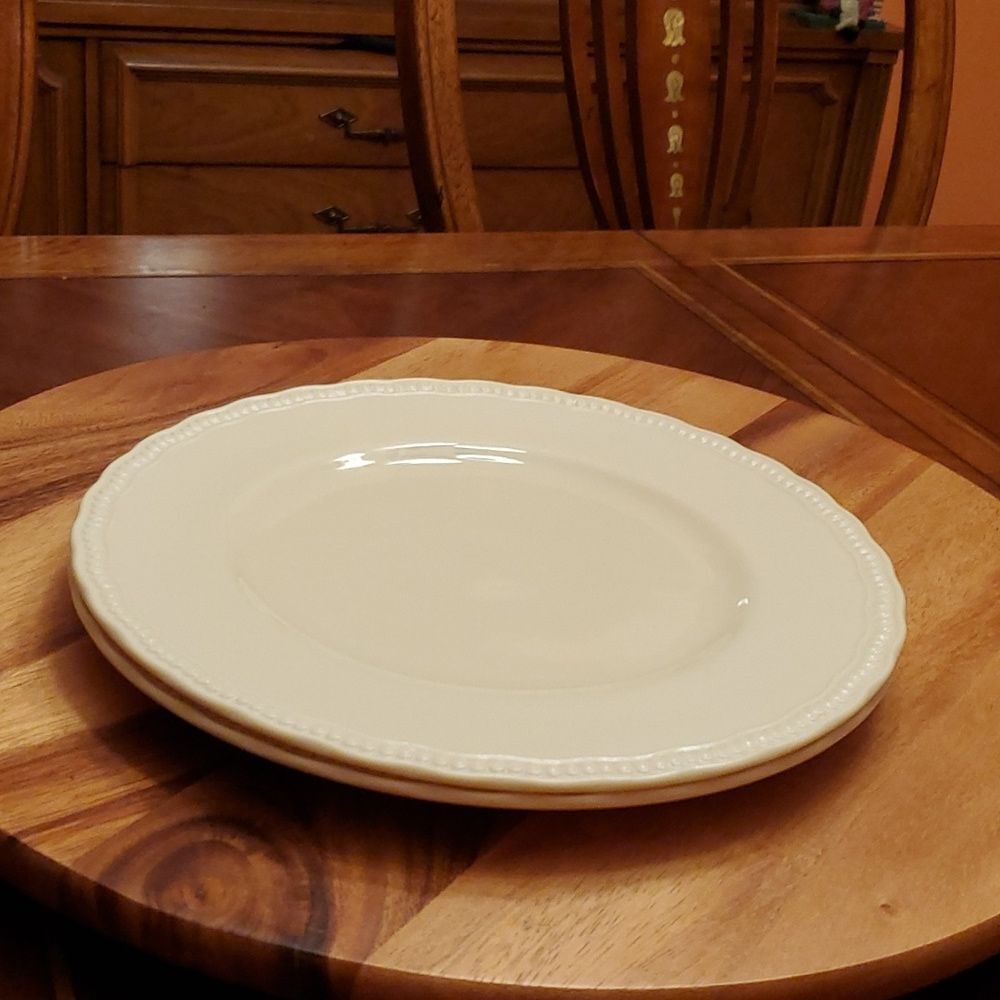Lenox beaded off white set of 2 dinner plates - Picture 5 of 5